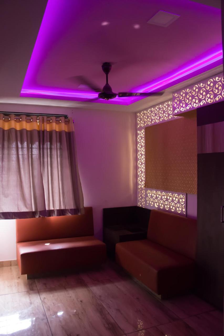 Hotel Shree Palace And Restaurant Ratlām Kültér fotó